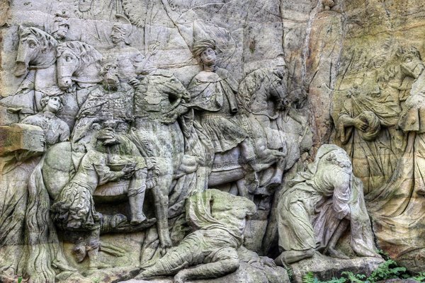 Quels sont les meilleurs moyens pour créer un jardin de fées miniatures ?